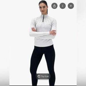 NWT Bandit Seamless Gray Quarter-Zip Mockneck Pullover